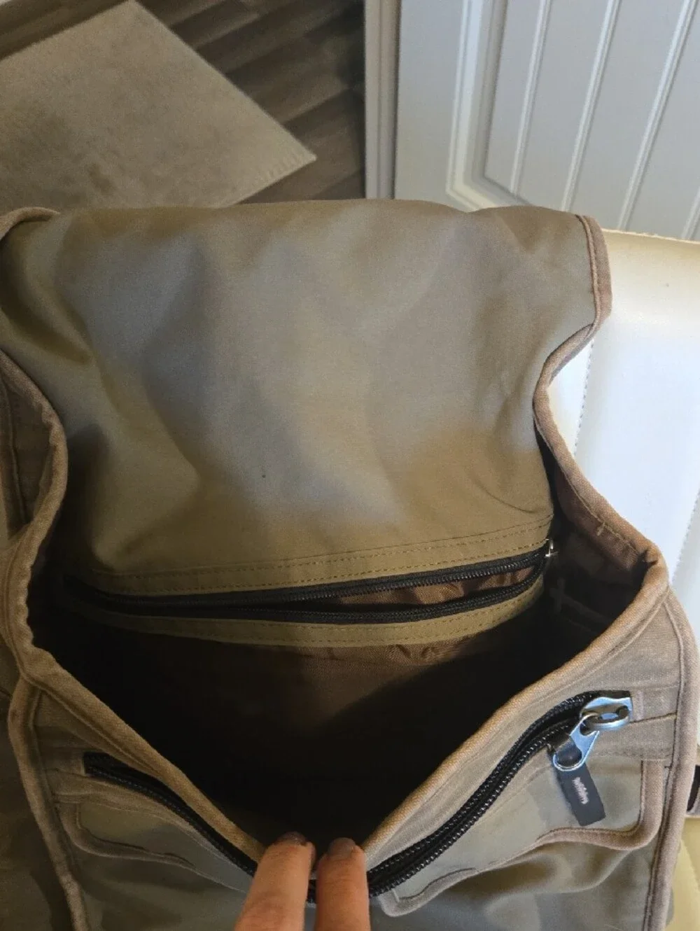 Nike casual messenger